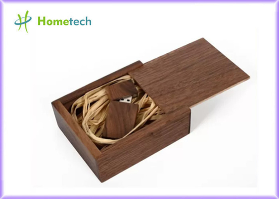 วอลนัทวู้ด 8GB 8GB เลเซอร์ไดรฟ์แกะสลักเลเซอร์ USB